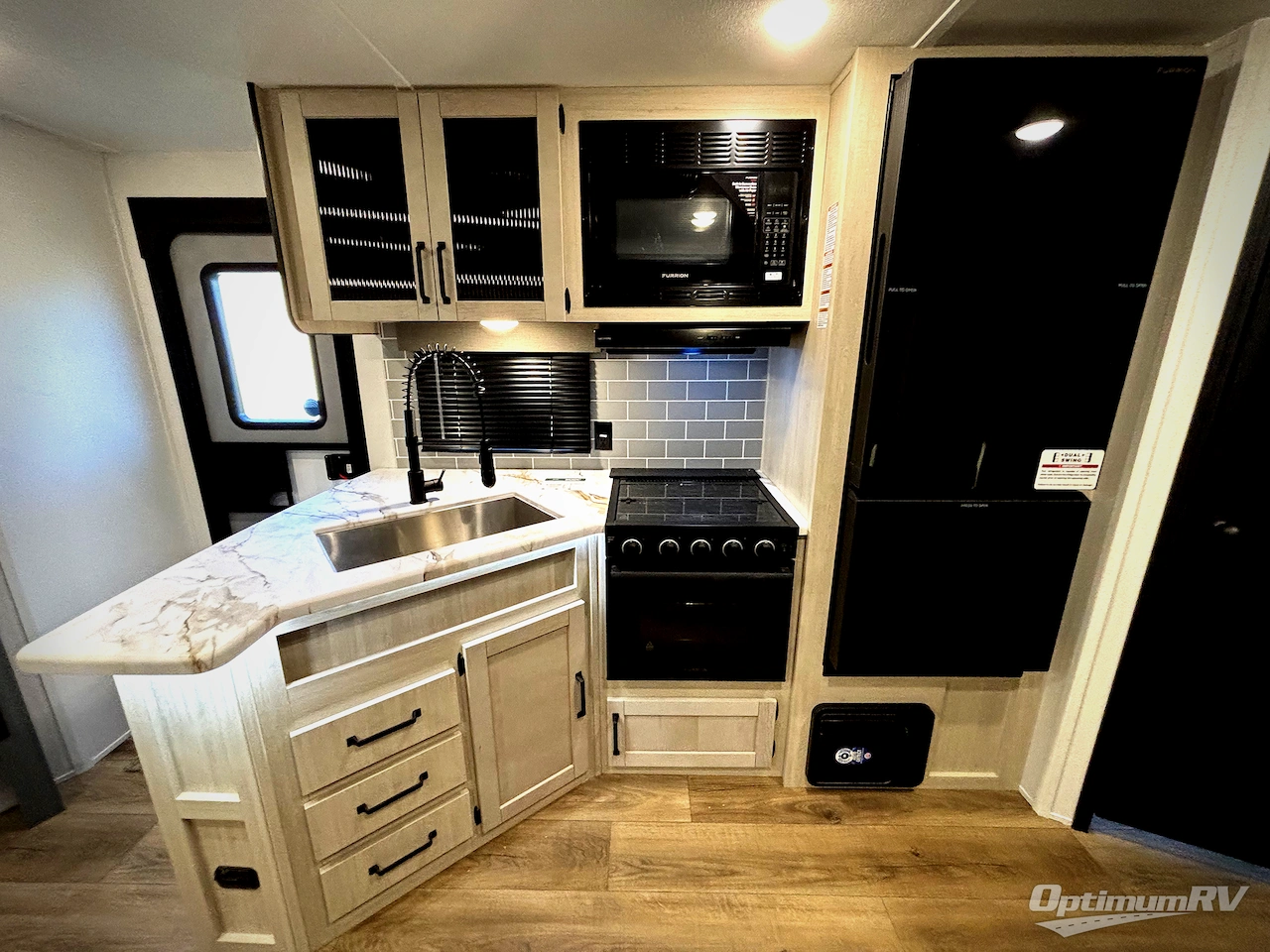 2026 Palomino Puma 32BHQS Photo 5