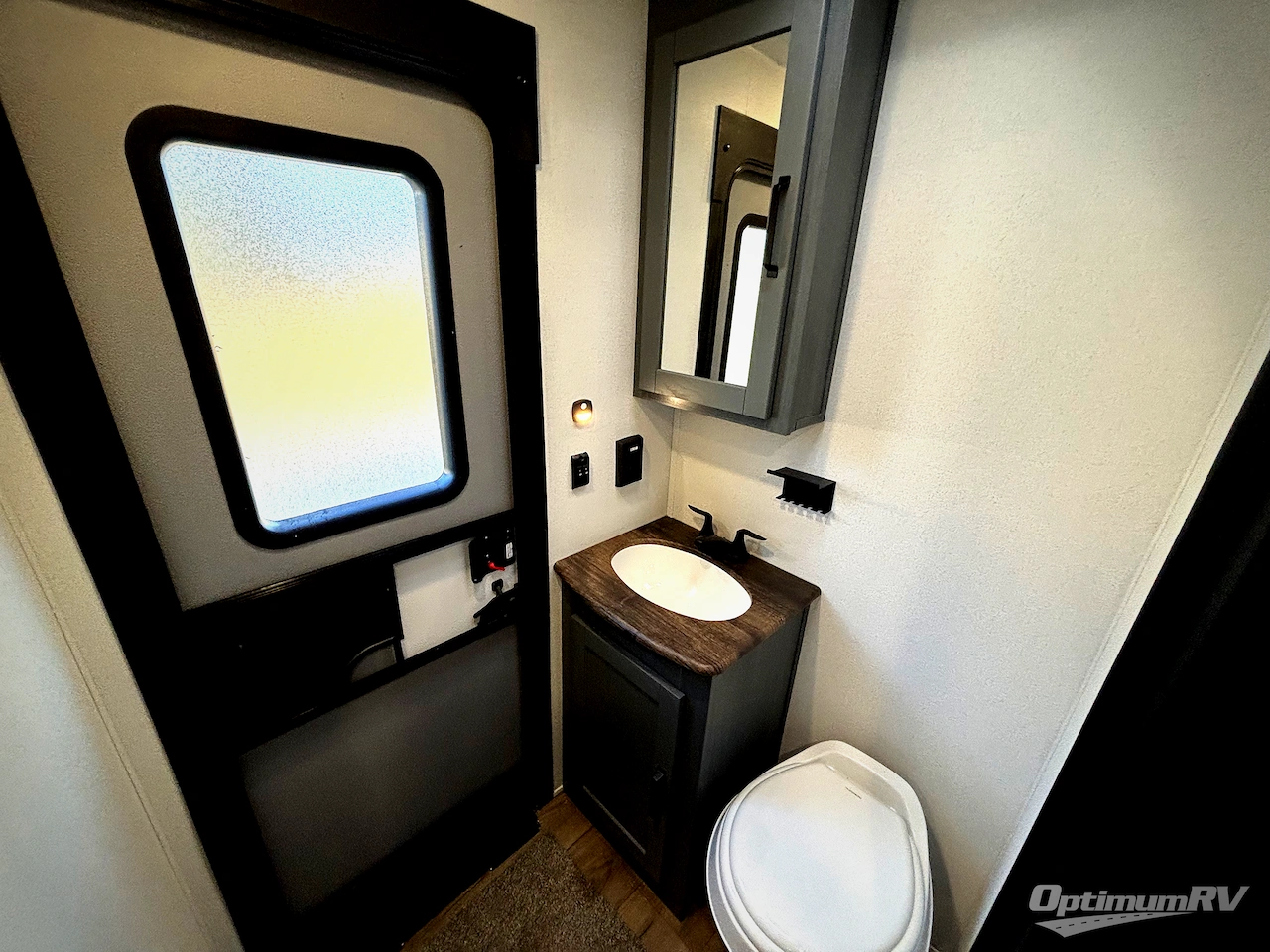 2026 Palomino Puma 32BHQS Photo 16