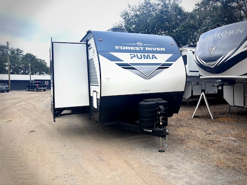 New 2026 Palomino Puma 32BHQS Featured Photo