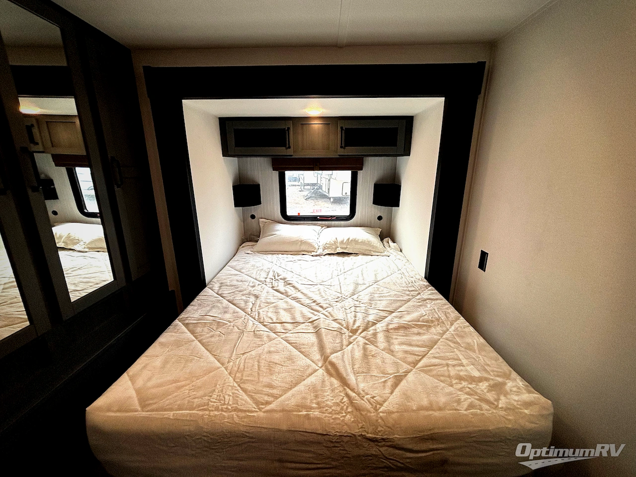 2026 Palomino Puma 32BHQS Photo 10