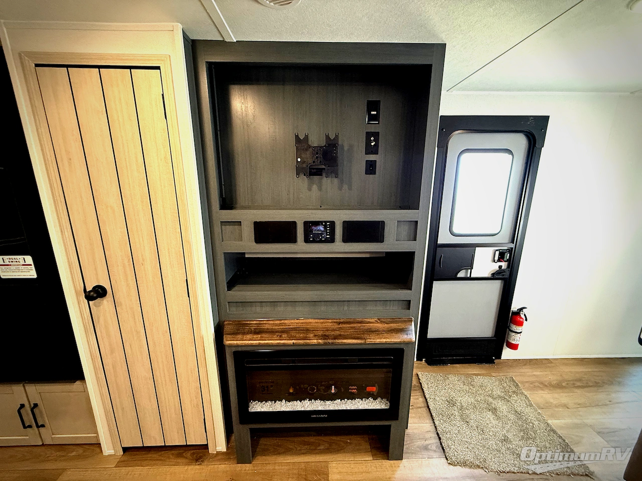 2026 Palomino Puma 31FKRK Photo 8