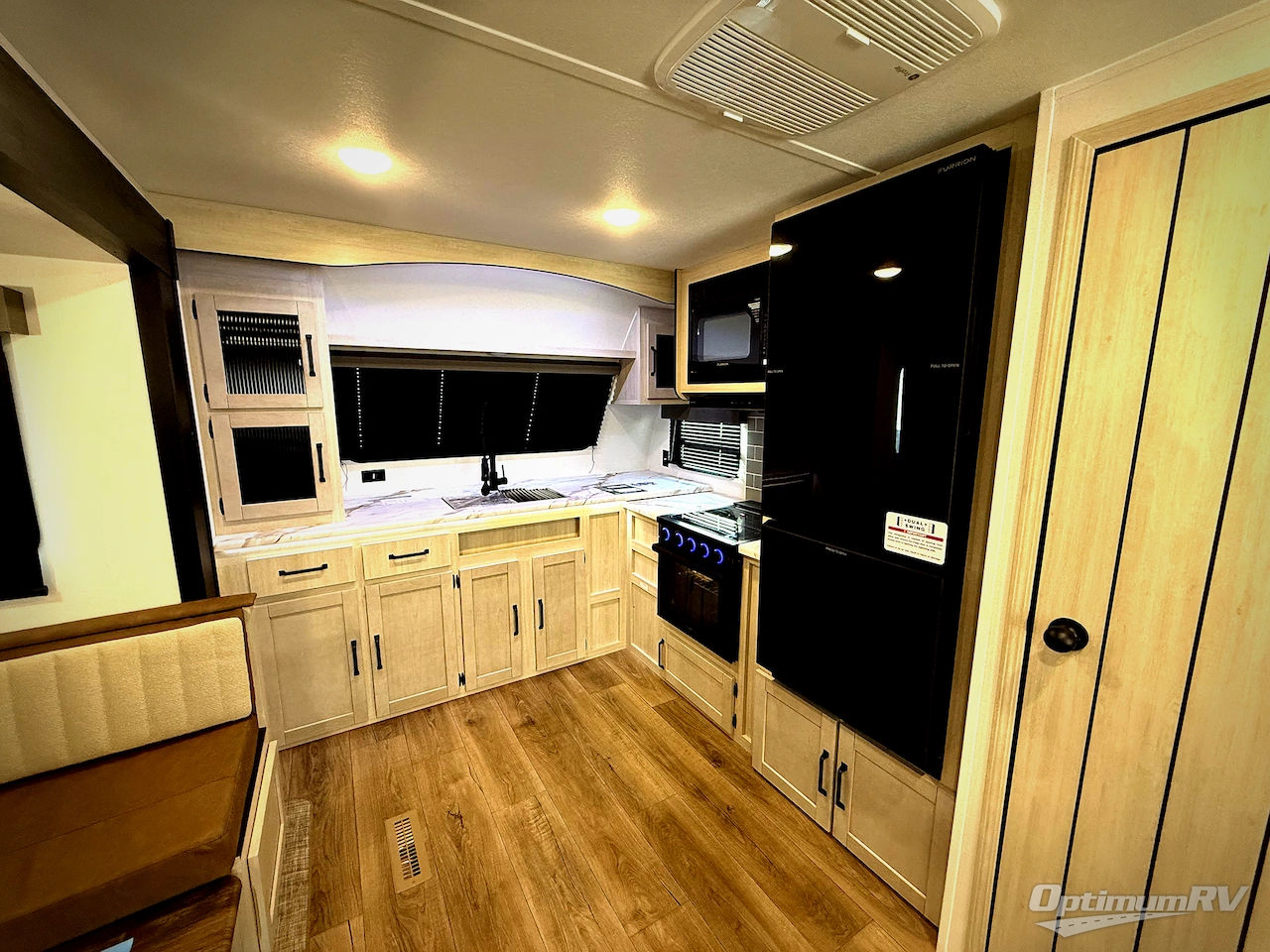 2026 Palomino Puma 31FKRK Photo 10