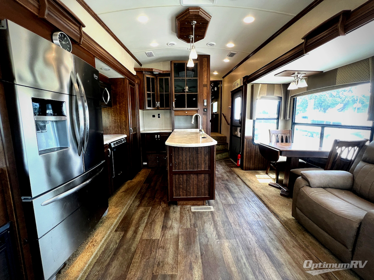 2016 Forest River Cardinal 3250RL Photo 22