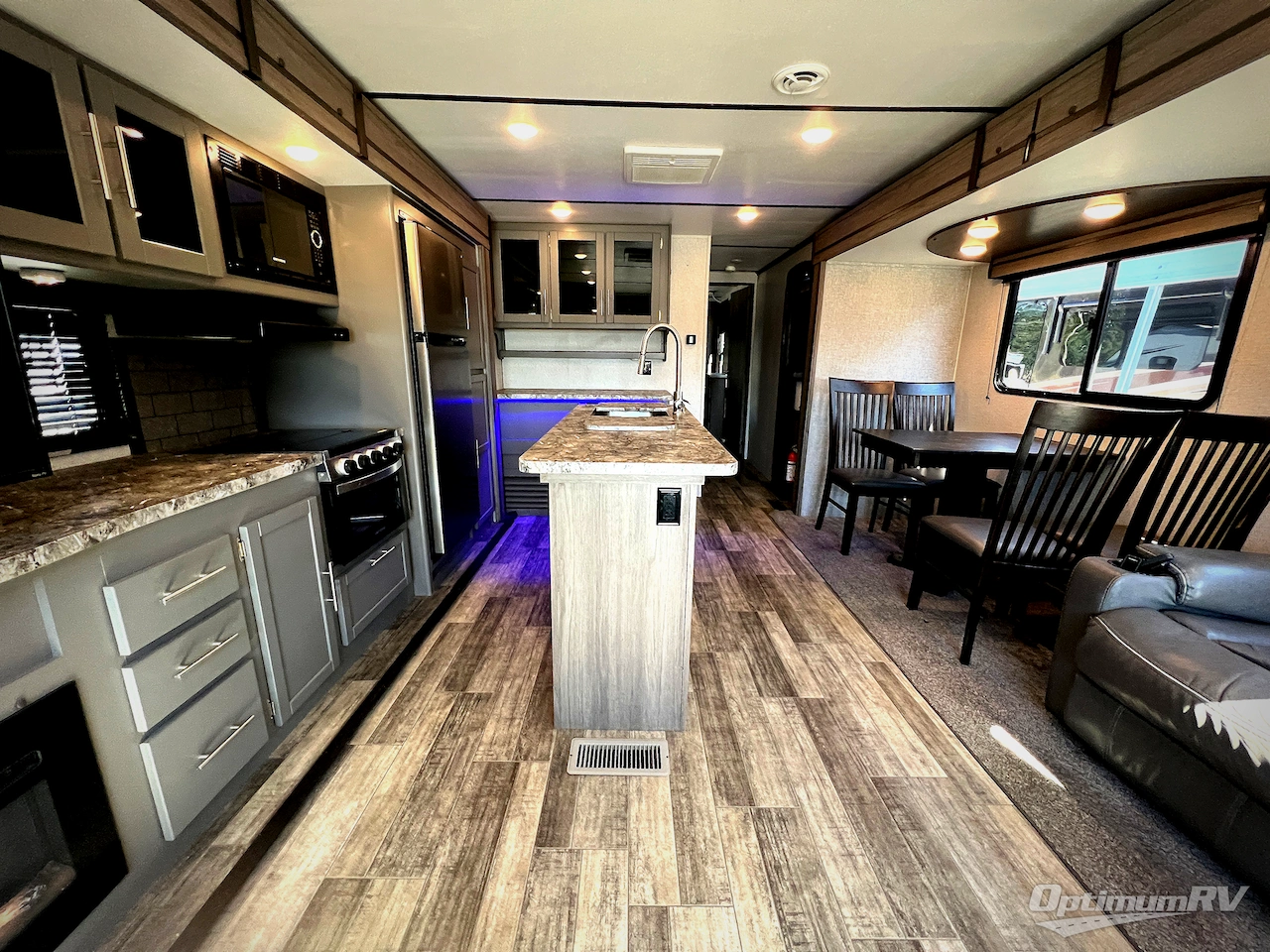 2021 CrossRoads Volante 34RE Photo 5