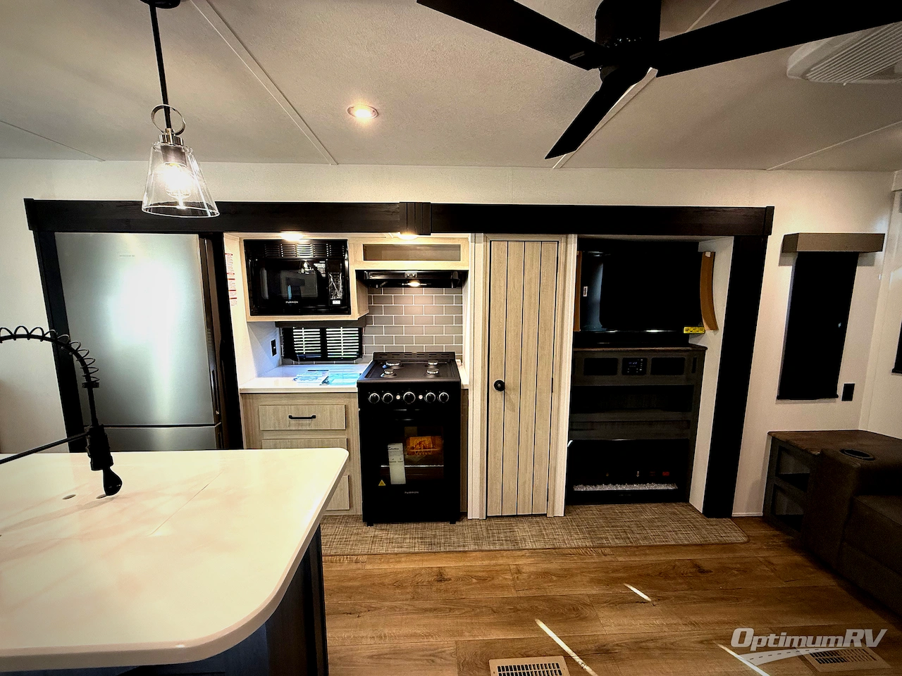 2026 Forest River Puma Vista 37PFL Photo 9