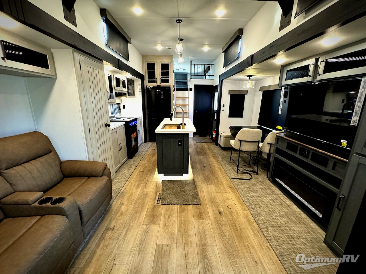 2026 Forest River Puma Vista 402LFT Photo 3