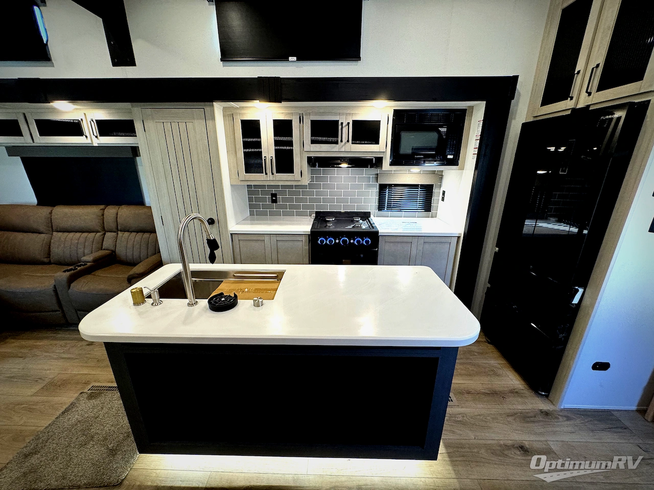 2026 Forest River Puma Vista 402LFT Photo 4