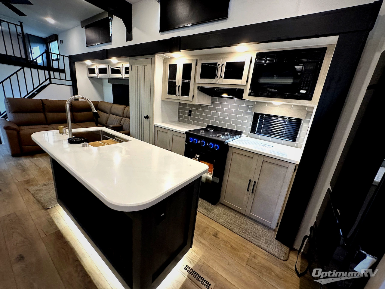 2026 Forest River Puma Vista 402LFT Photo 13