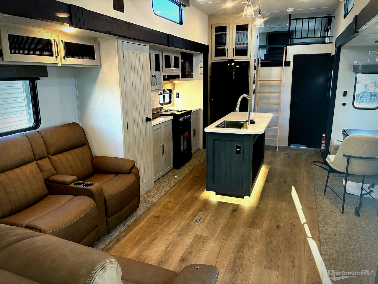 2026 Forest River Puma Vista 420LFT Photo 4