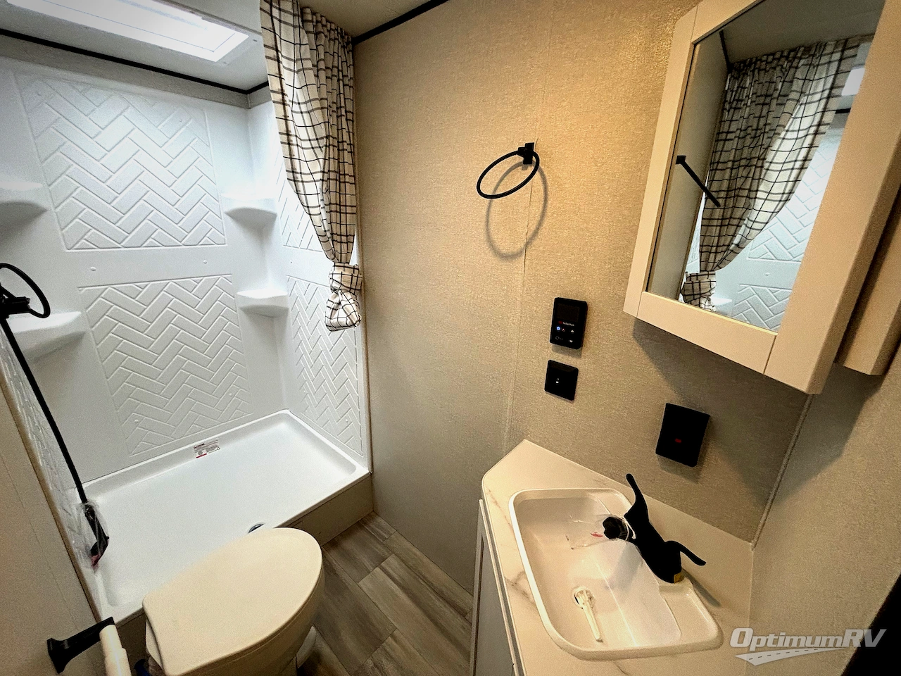 2026 Heartland Prowler 2802BHS Photo 16