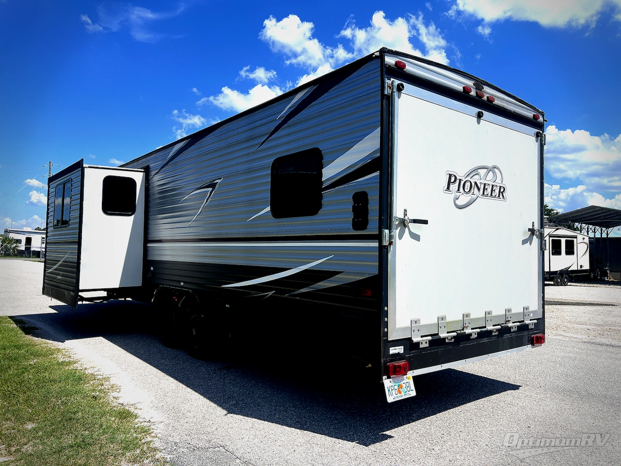 2018 Heartland Pioneer RG28 Photo 2