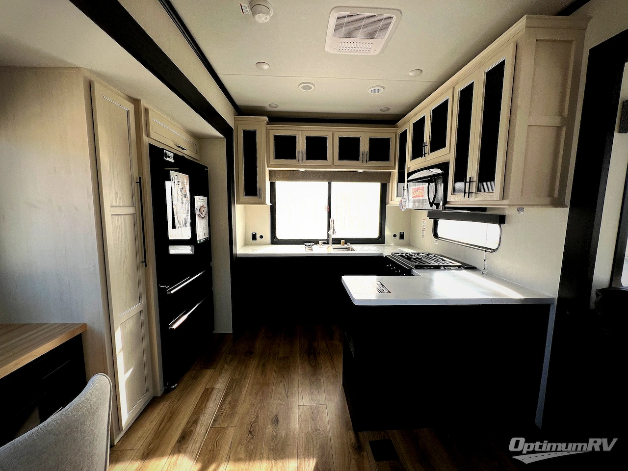 2026 Forest River Sabre 36EST Photo 9