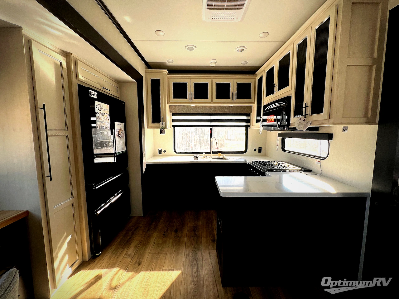 2026 Forest River Cherokee Sabre 36EST Photo 8