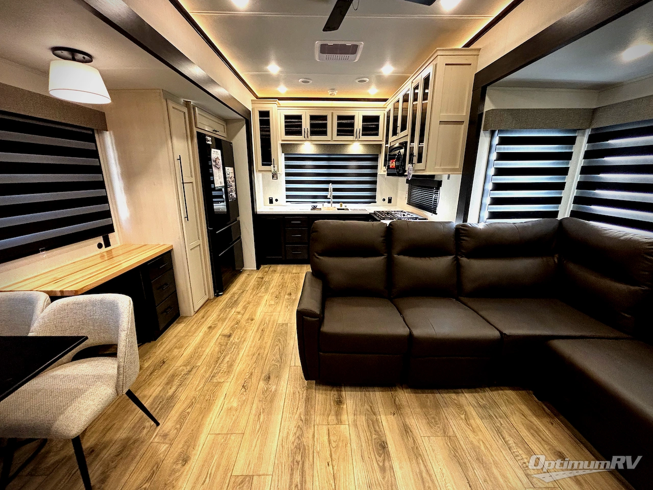 2026 Forest River Cherokee Sabre 36EST Photo 4