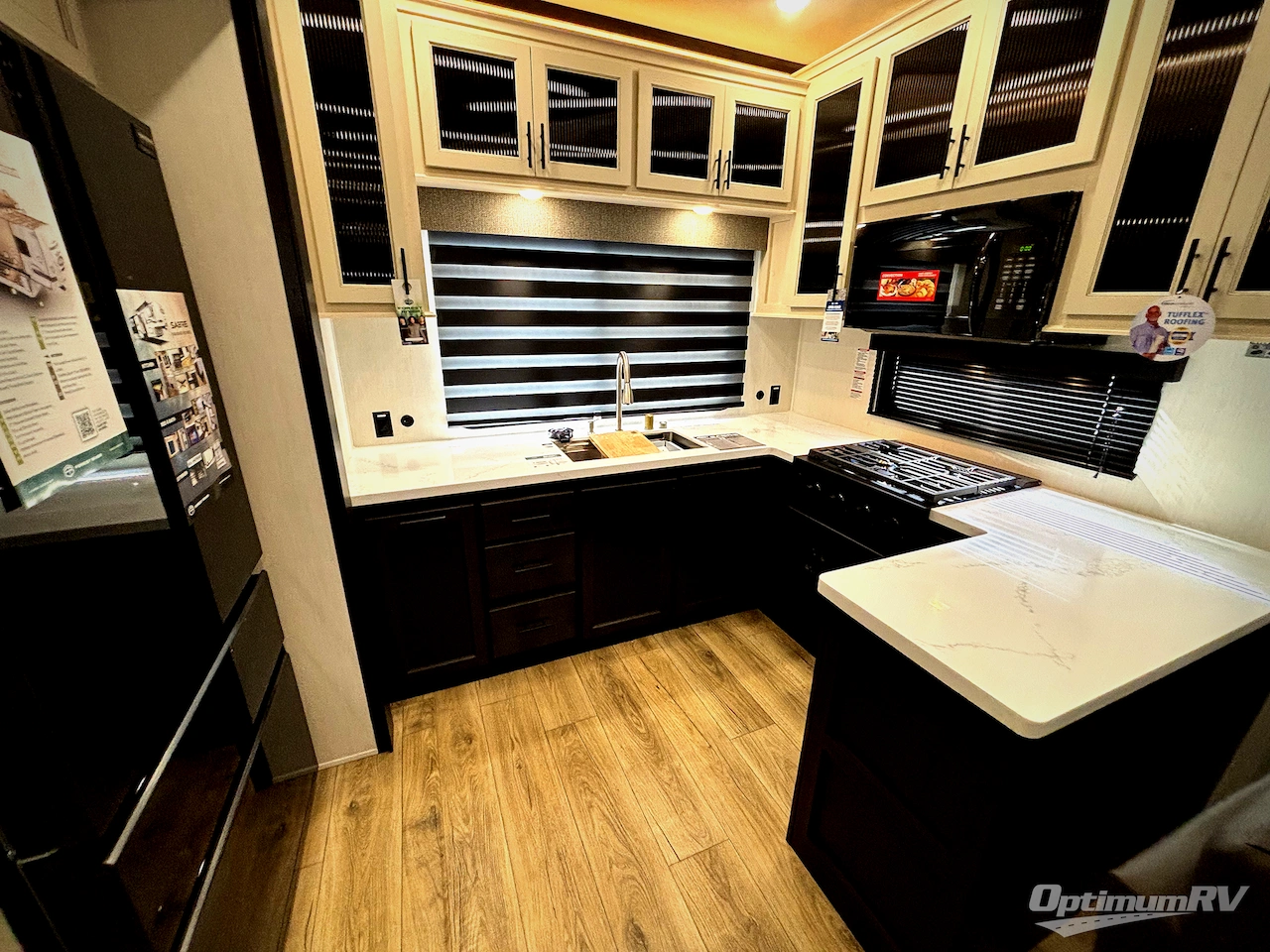 2026 Forest River Cherokee Sabre 36EST Photo 6