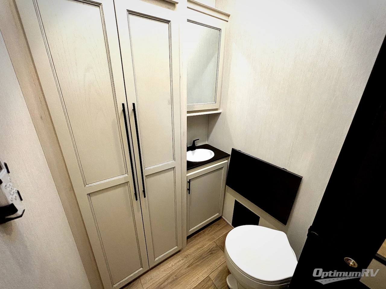 2026 Forest River Cherokee Sabre 36EST Photo 16