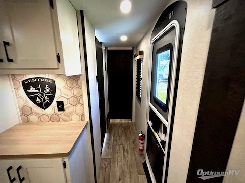 2026 Venture Sienna 293VIK RV Photo 3