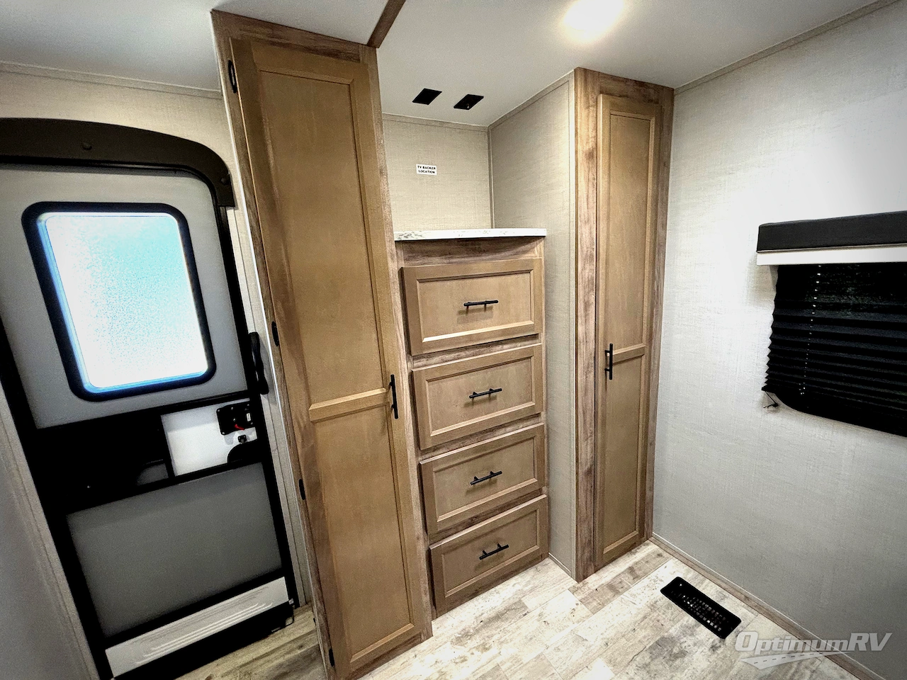 2024 Gulf Stream Kingsport Supreme Series 36FRSG Photo 20