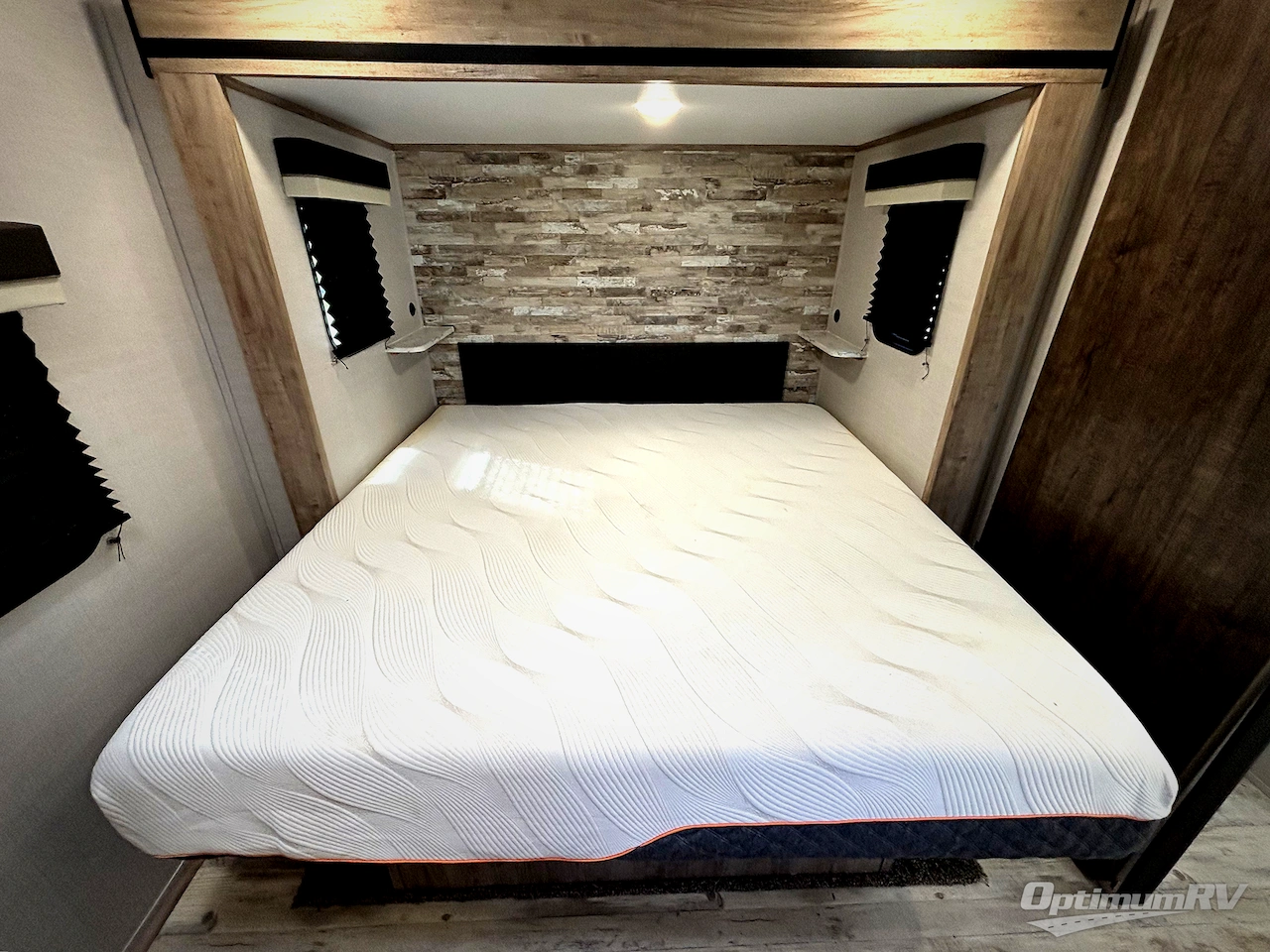 2024 Gulf Stream Kingsport Supreme Series 36FRSG Photo 19