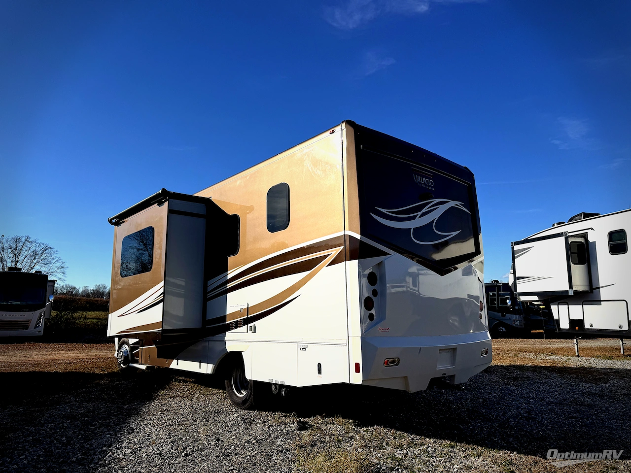 2015 Renegade Village 25RBS Photo 3