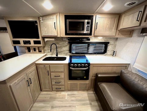2021 Forest River Rockwood Ultra Lite 2613BS RV Photo 2