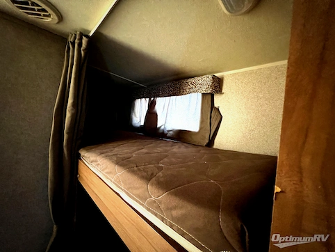 2016 Forest River Rockwood Mini Lite 2304 RV Photo 4