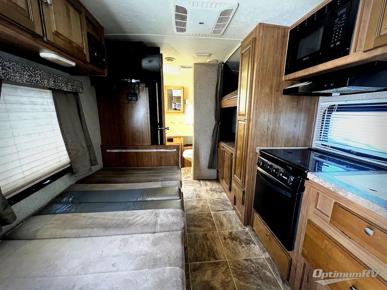 2016 Forest River Rockwood Mini Lite 2304 Photo 4