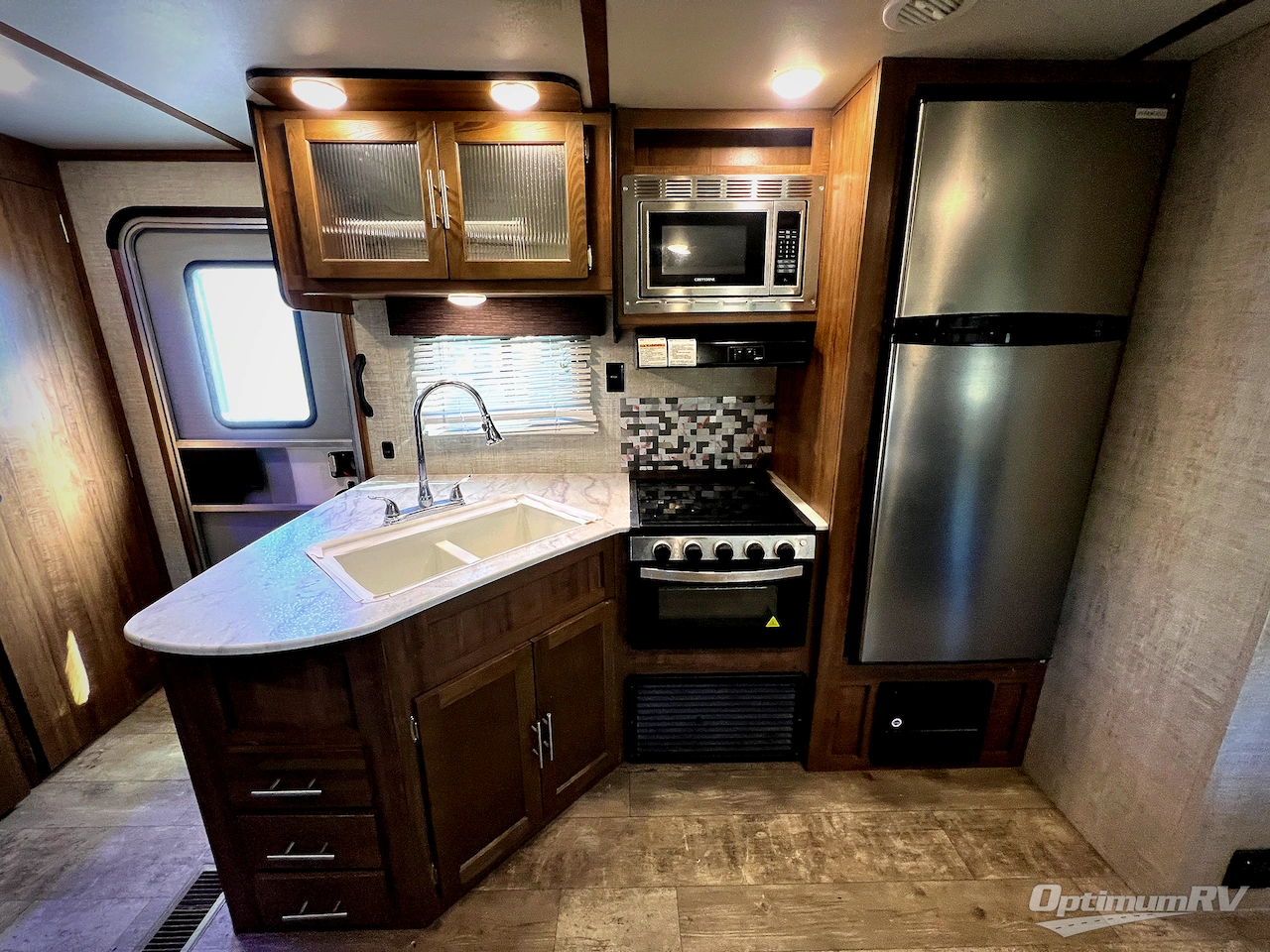 2020 Gulf Stream Kingsport 301TB Photo 9