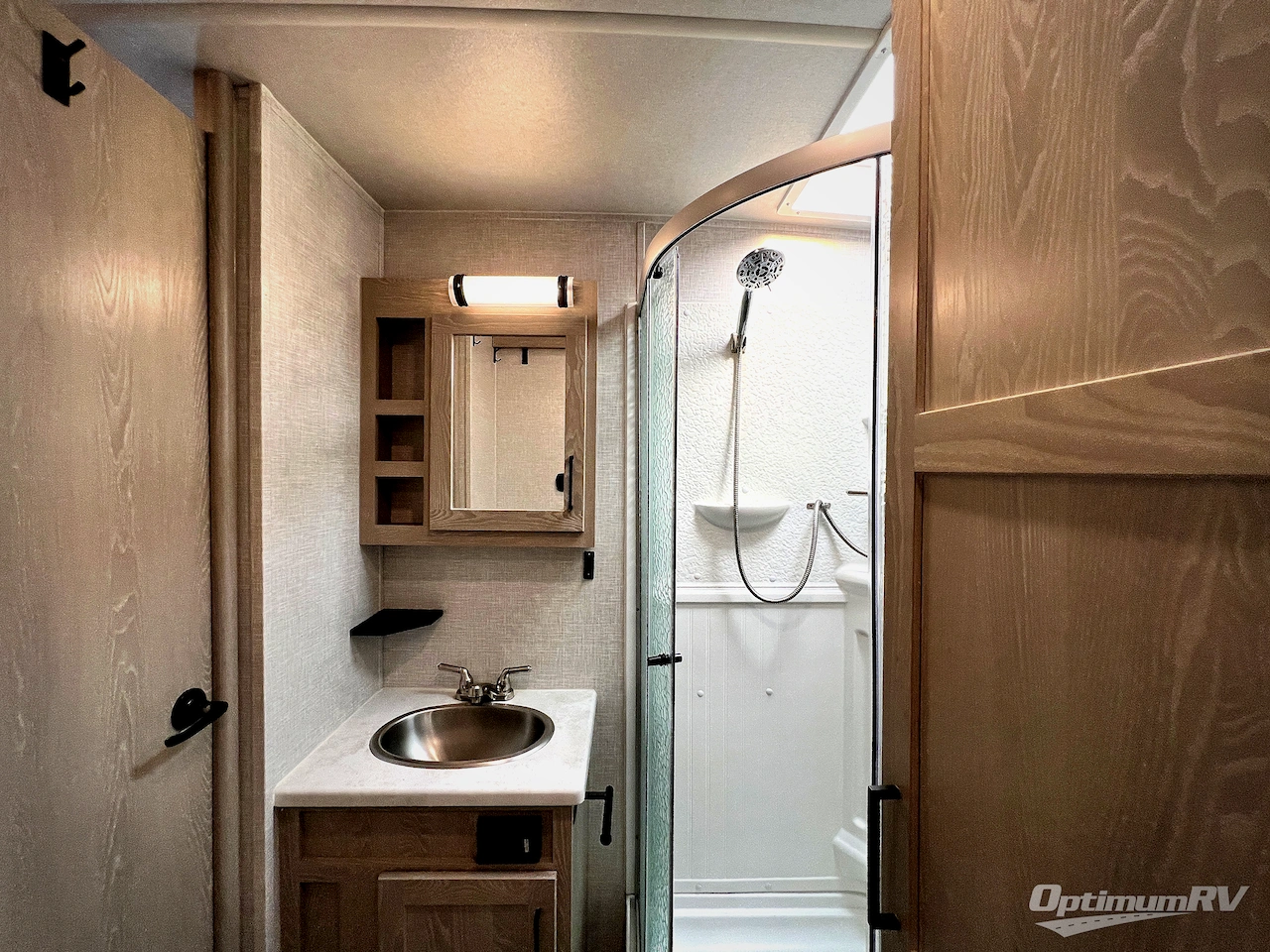 2021 Forest River Flagstaff Classic 832RKSB Photo 17