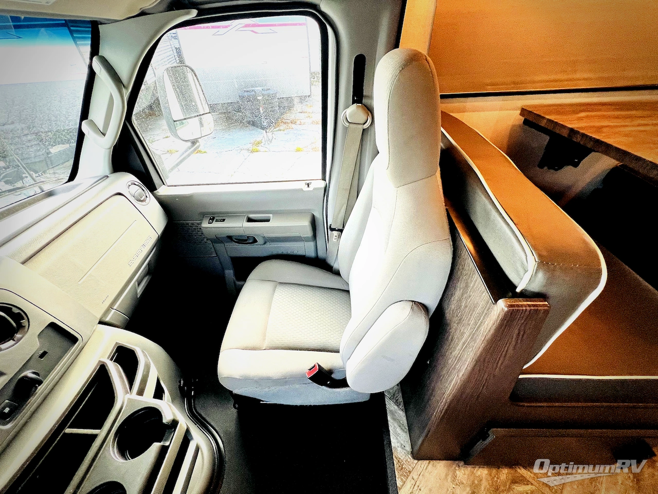 2023 Forest River Sunseeker LE 3250DSLE Ford Photo 10