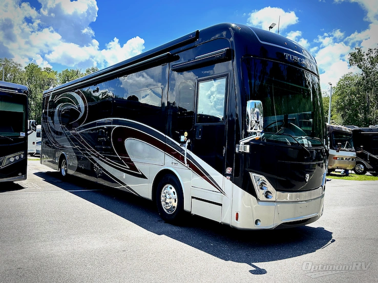 2018 Thor Tuscany 40RT RV Photo 1