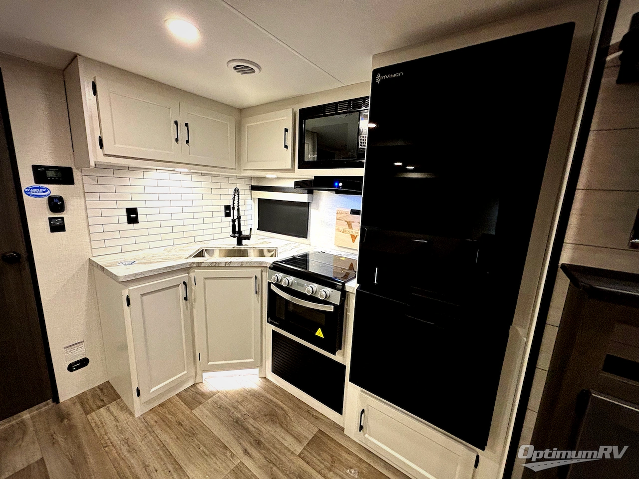 2026 Venture Stratus SR281VBH Photo 4