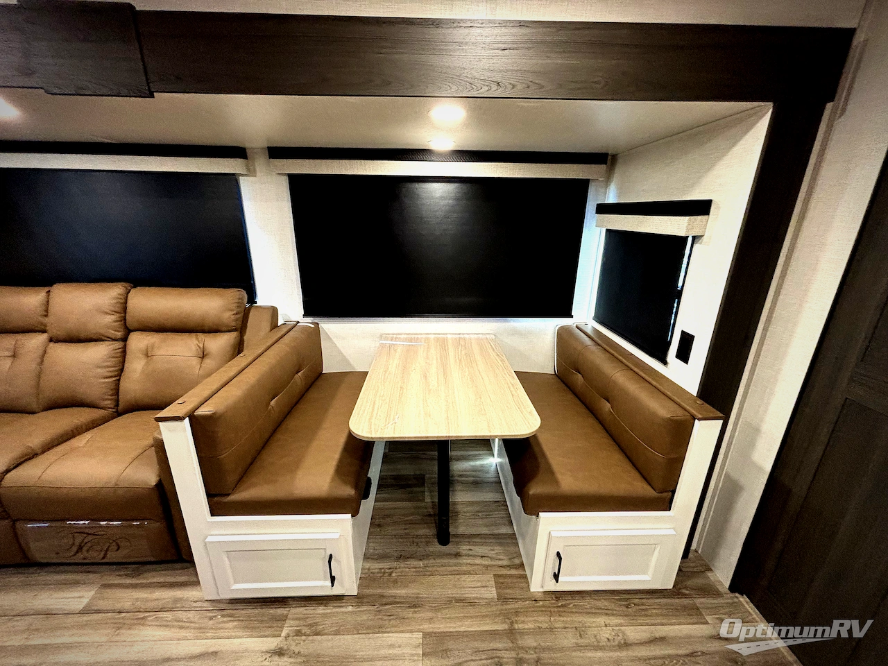 2026 Venture Stratus SR281VBH Photo 8