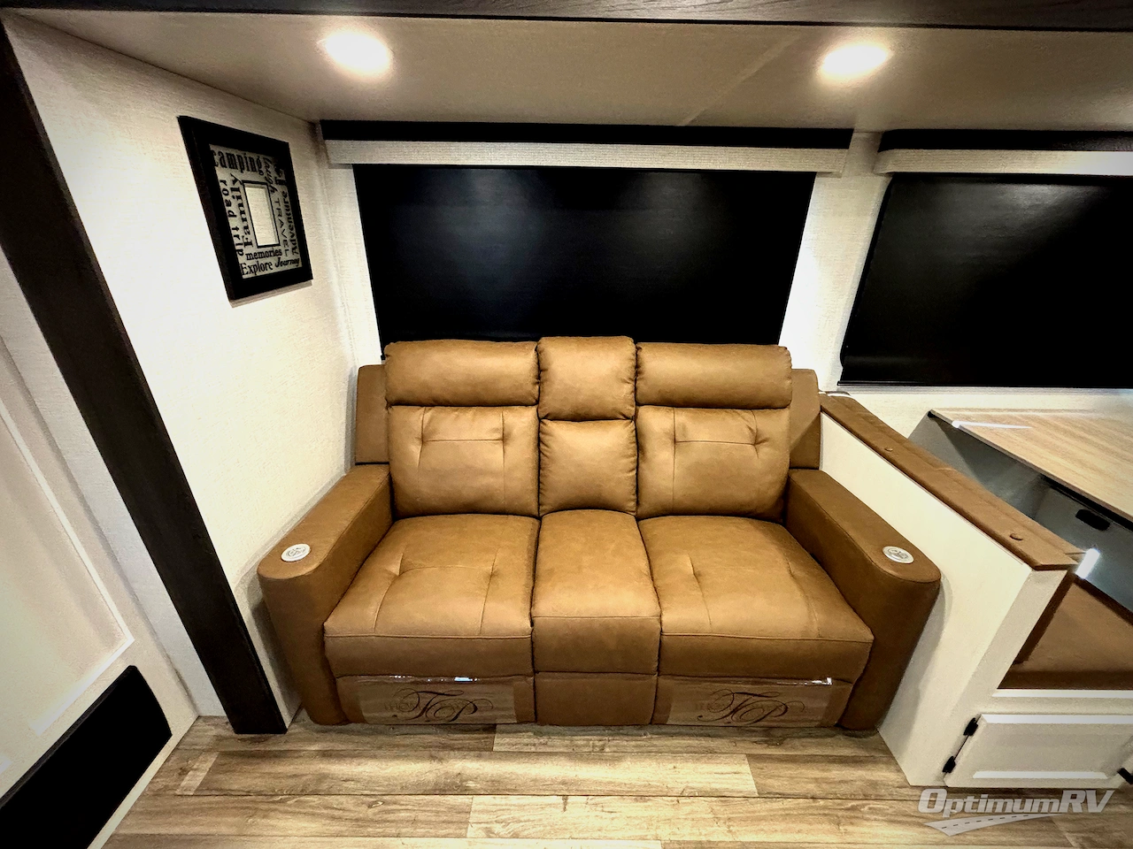 2026 Venture Stratus SR281VBH Photo 9