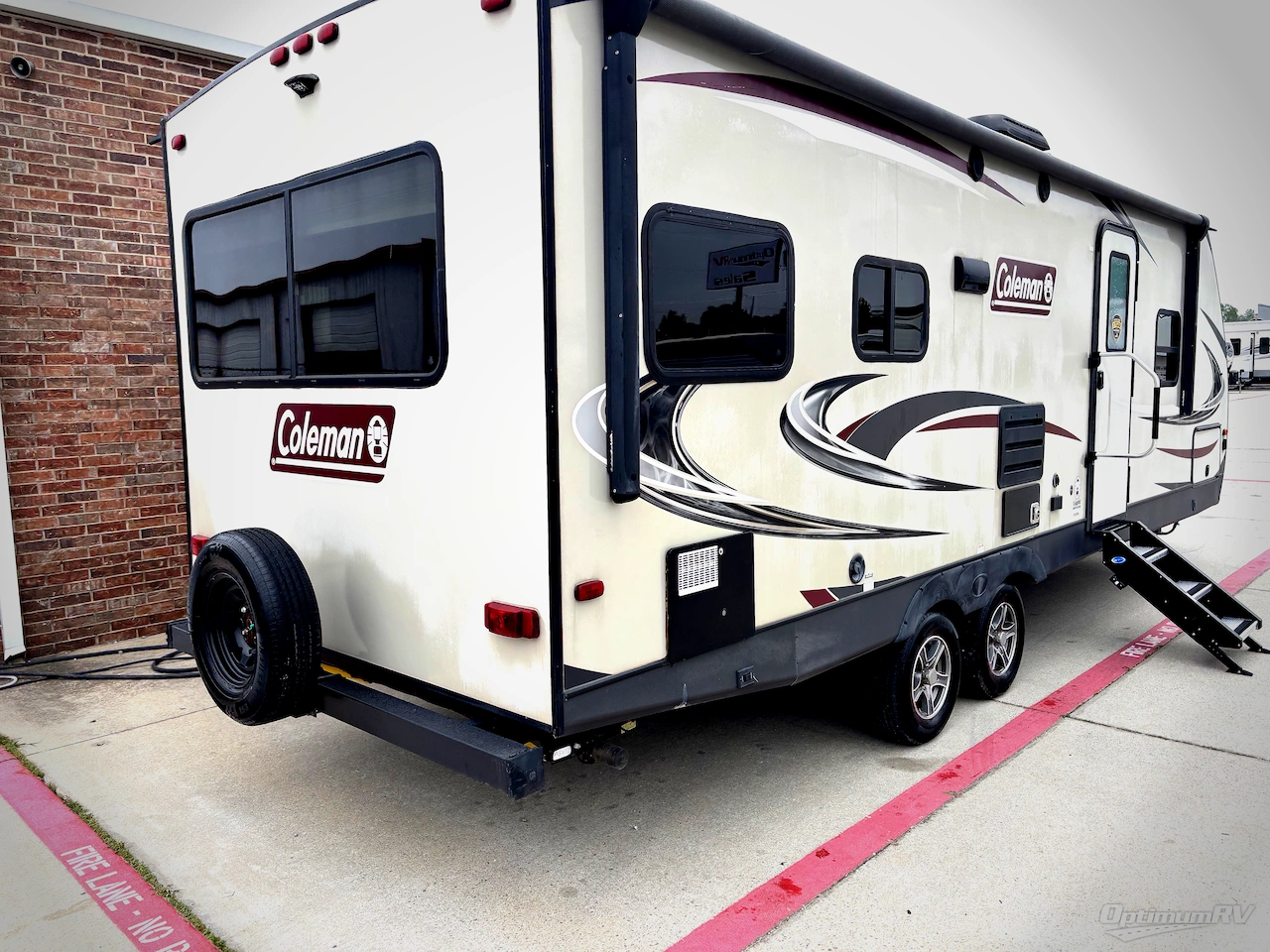 2020 Dutchmen Coleman Light 2515RL Photo 2