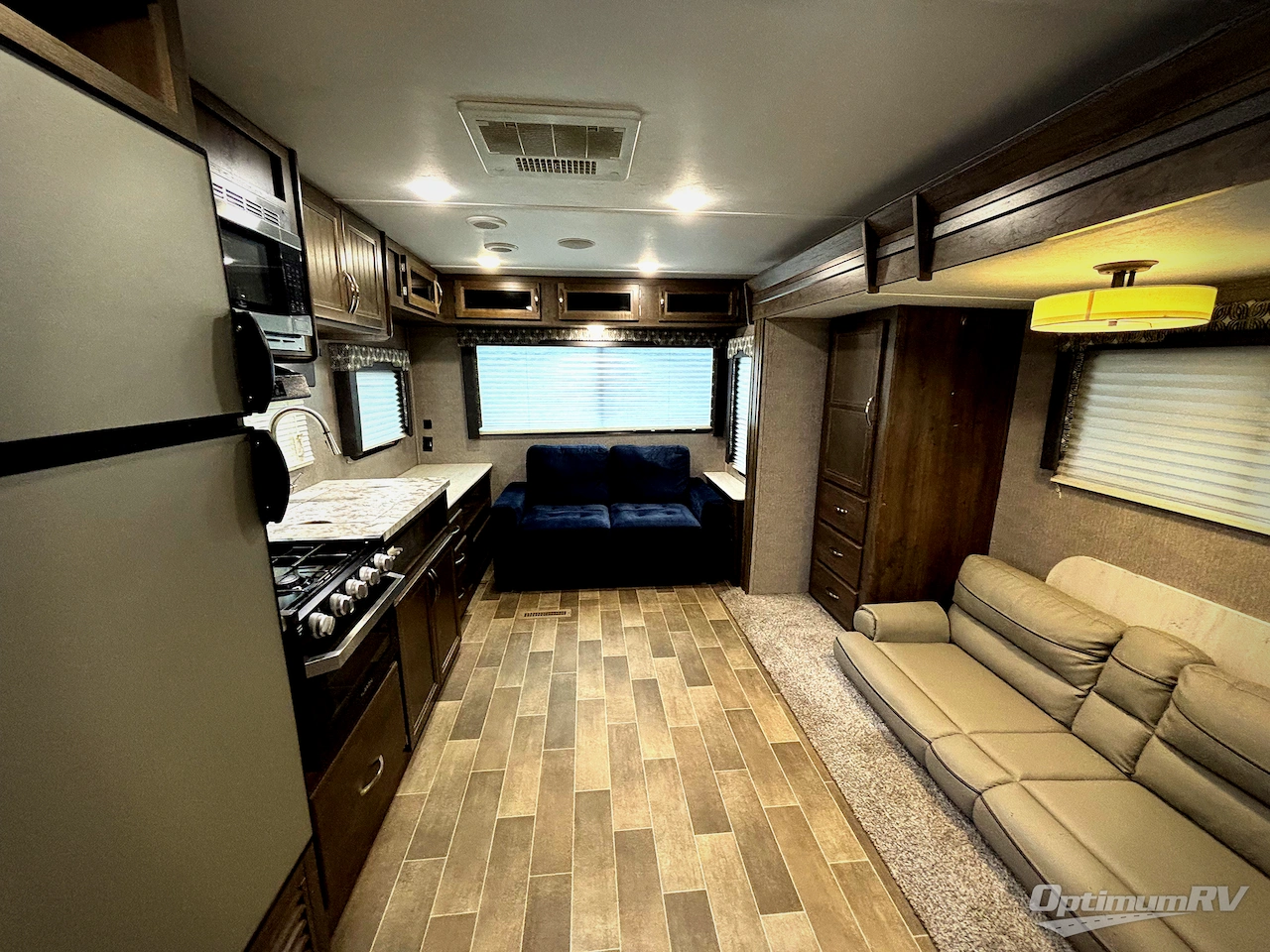 2020 Dutchmen Coleman Light 2515RL Photo 4