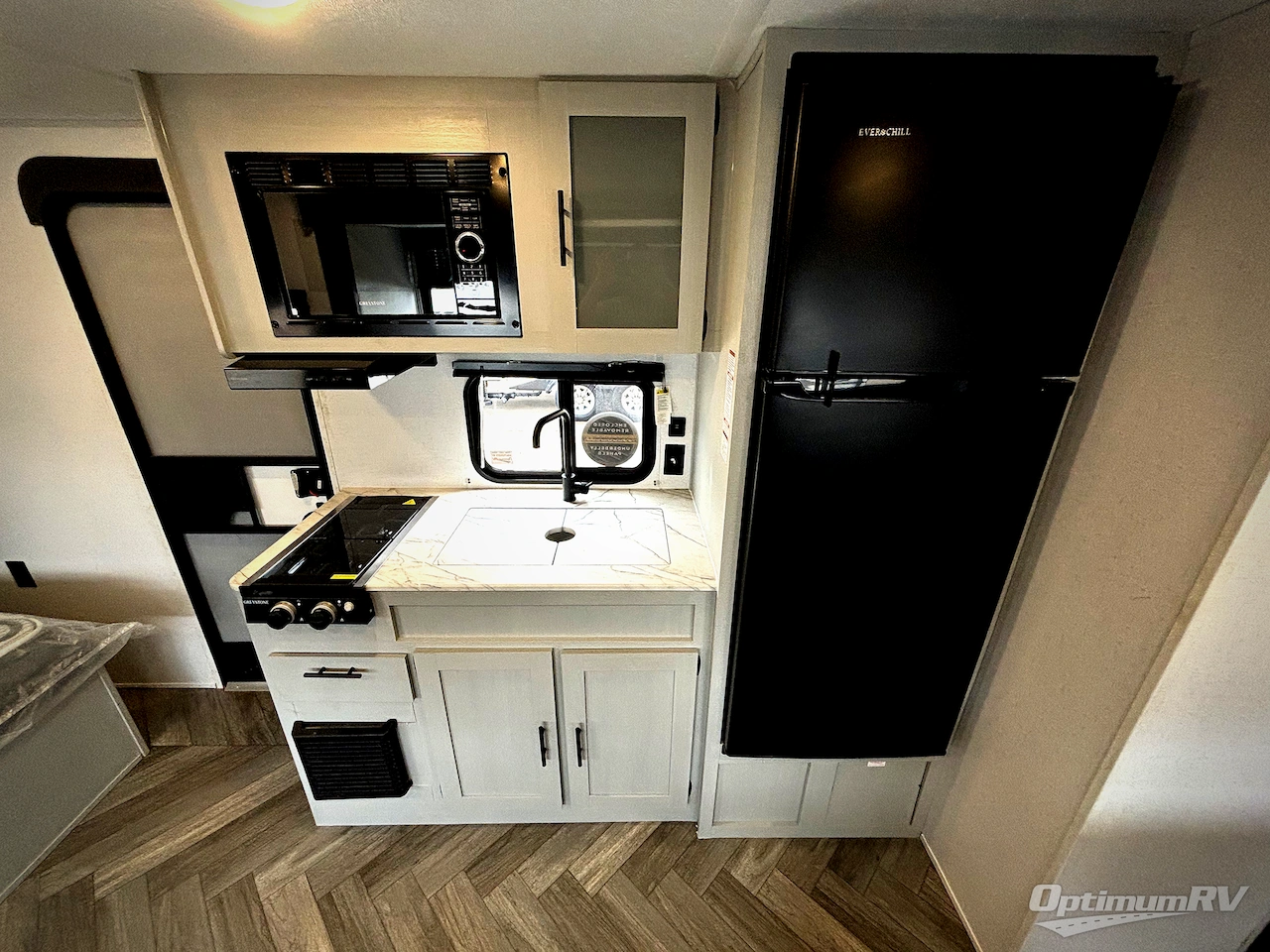 2022 Forest River Salem FSX 170SSX Photo 6