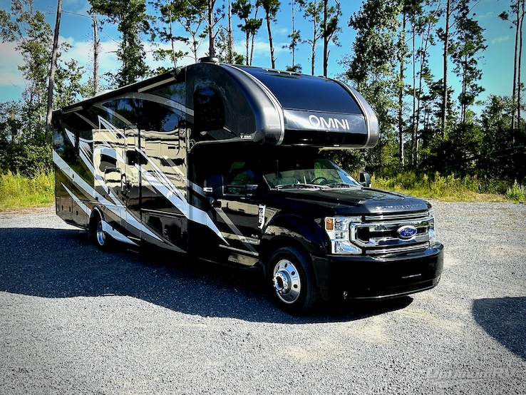 2022 Thor Omni RS36 RV Photo 1