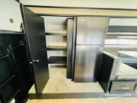 2022 Forest River Cherokee Grey Wolf 26BRB RV Photo 4