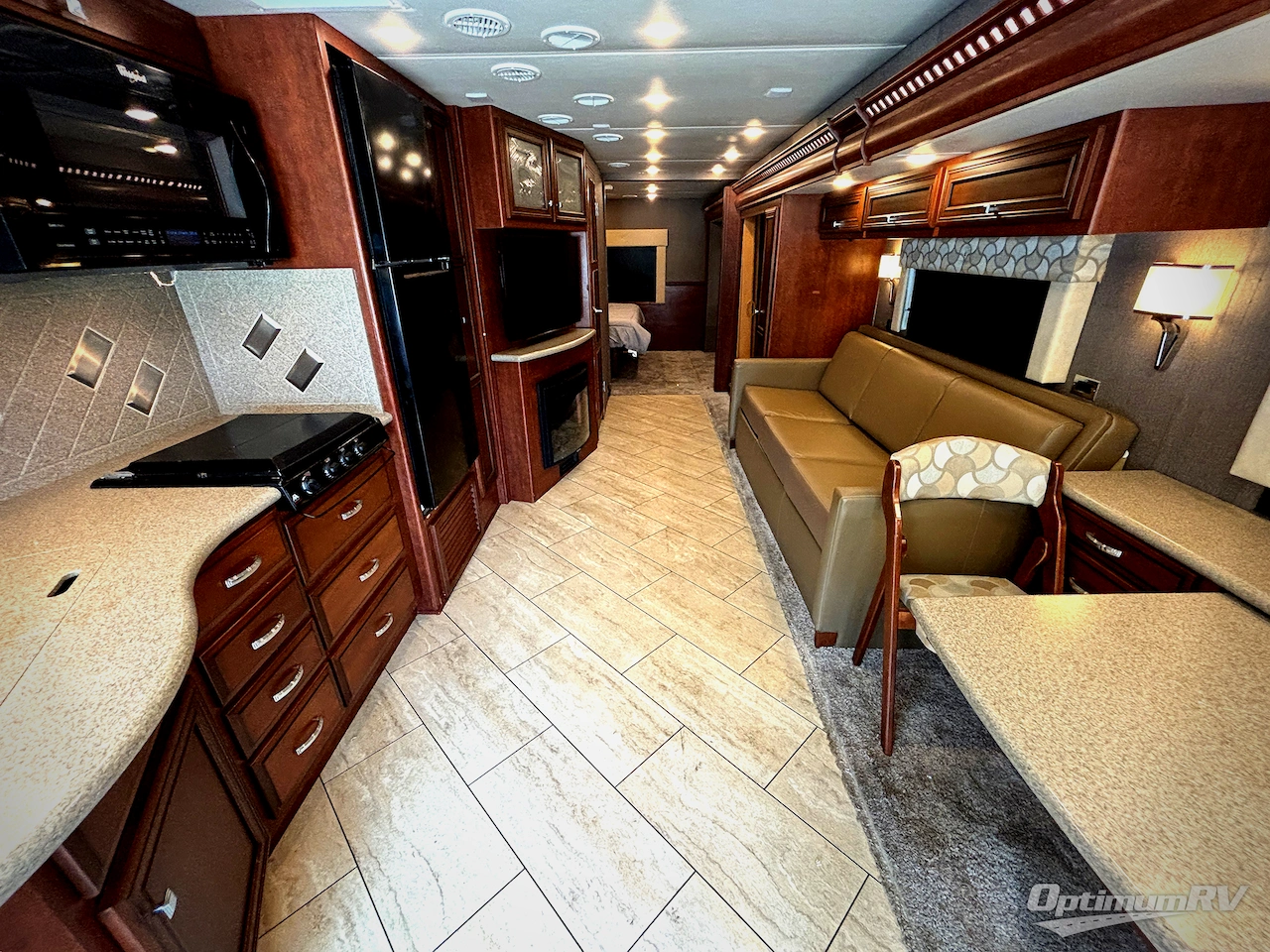 2017 Newmar Bay Star 3401 Photo 4