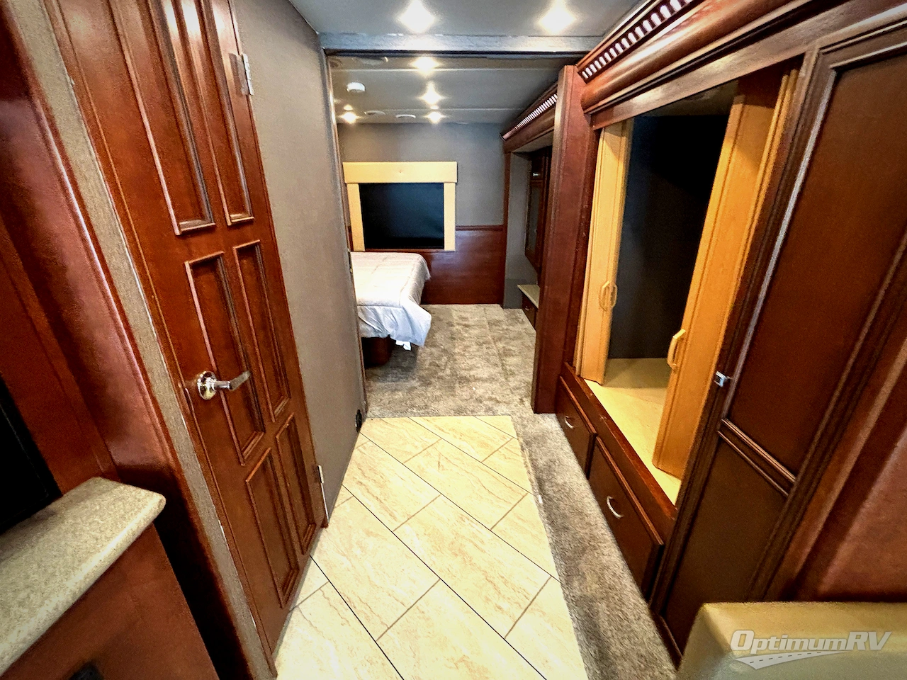 2017 Newmar Bay Star 3401 Photo 14