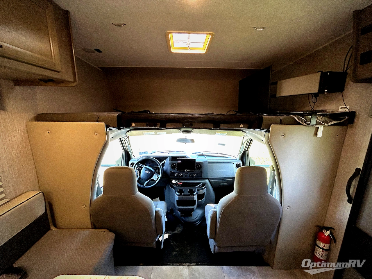 2022 Coachmen Freelander 22XG Ford 350 Photo 10