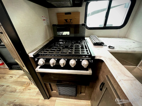 2023 Venture Sonic SN241VFL RV Photo 3