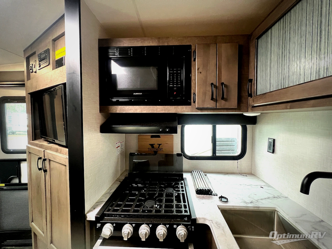 2023 Venture Sonic SN241VFL Photo 12