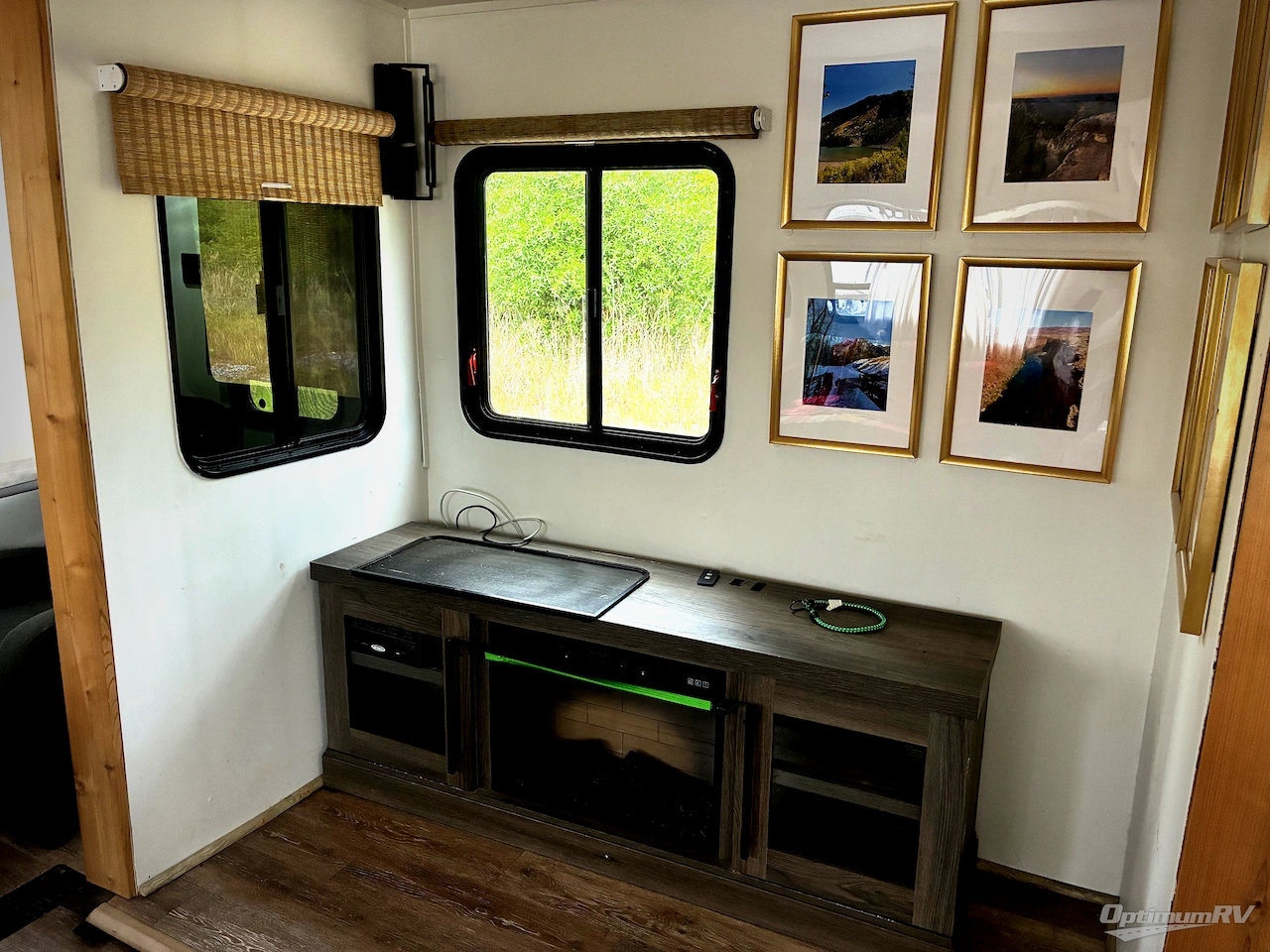2013 Keystone Mountaineer 362RLQ Photo 9