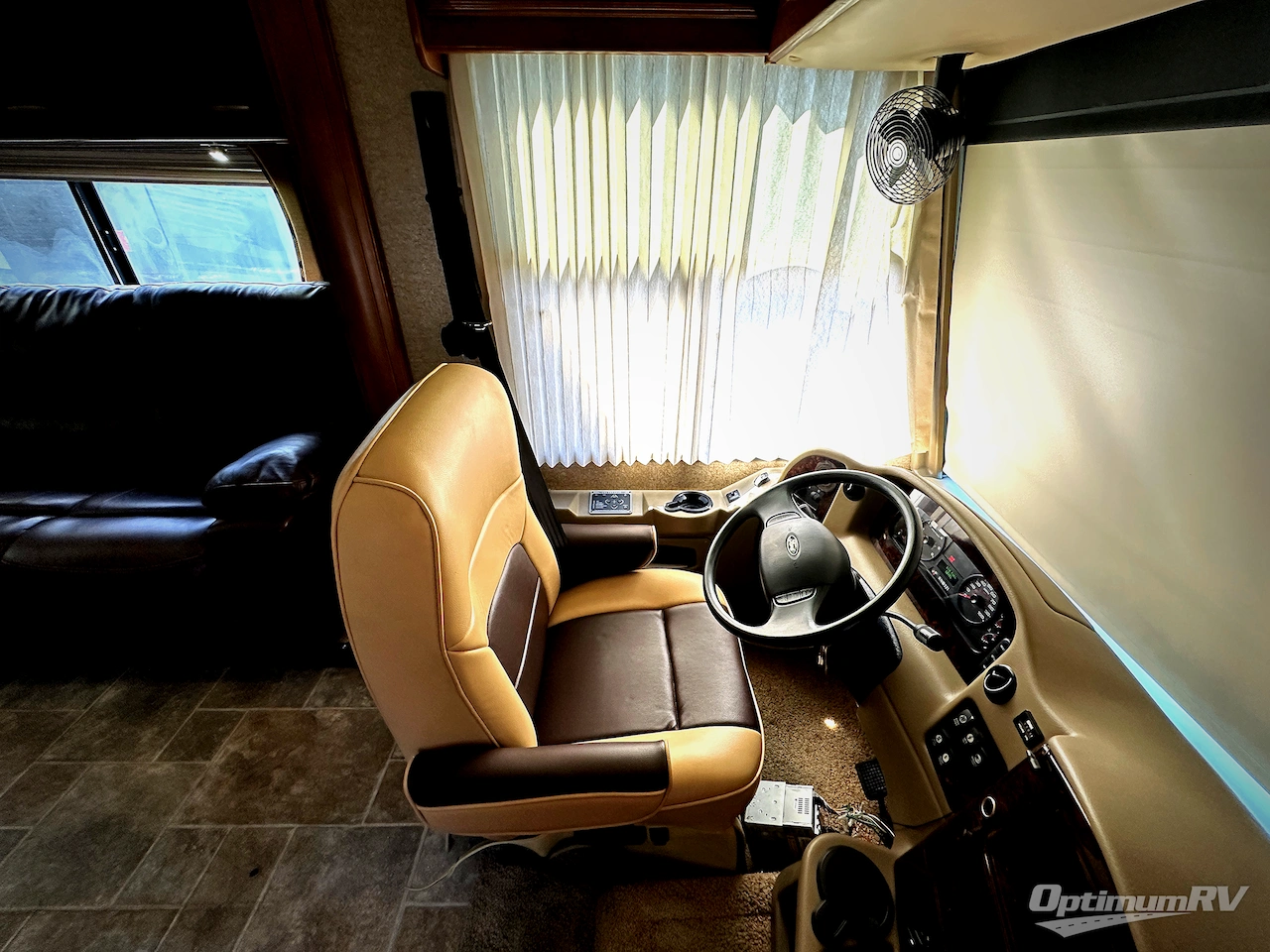 2014 Thor Challenger 37GT Photo 4