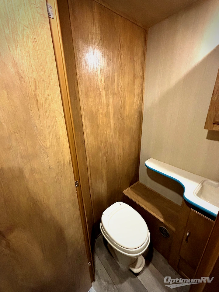 2020 Gulf Stream Vintage Cruiser 19ERD Photo 10
