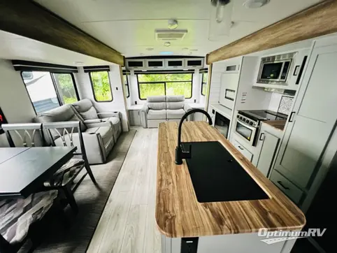 2022 Heartland North Trail 33RETS RV Photo 2