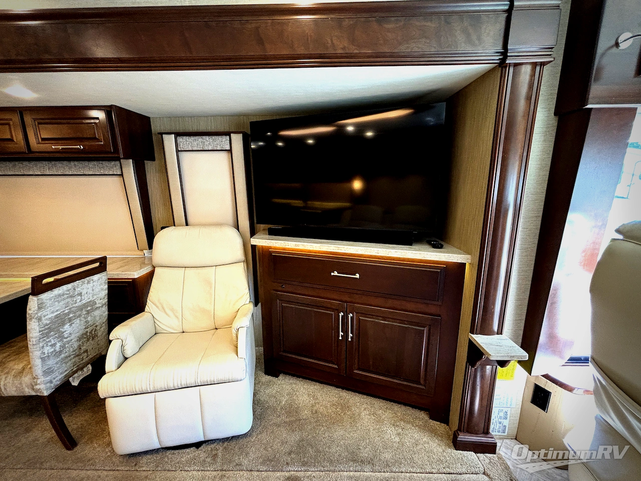 2019 Entegra Aspire 42DEQ Photo 9