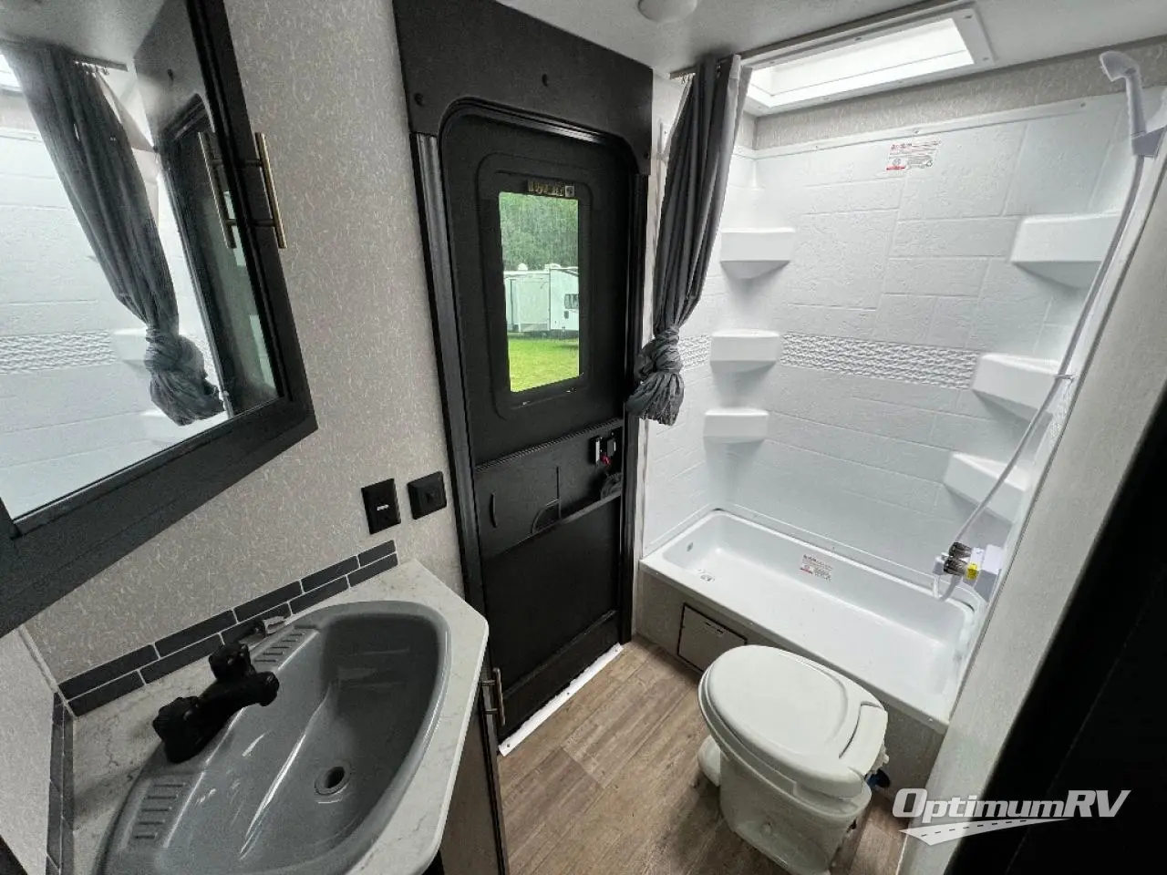 2022 Forest River Cherokee Grey Wolf 26DBH Photo 8